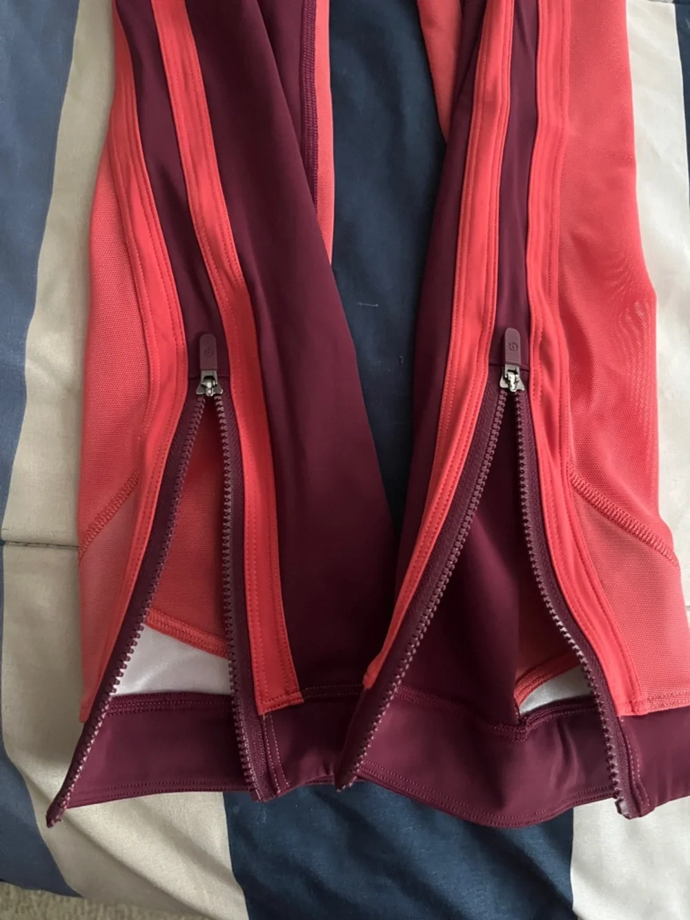 🍋 LIKE NEW Lululemon Zip The Line Crop *23 in Deep Ruby/Poppy Coral - Sz 8 - Picture 7 of 17